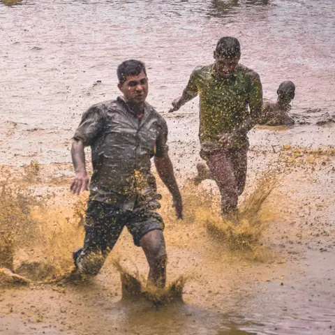 ಬಲೇ ಕೆಸರ್ಡ್ ಗೊಬ್ಬುಗ -2017